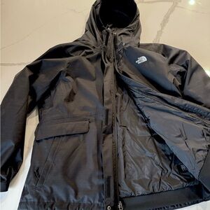 The North Face Women’s Black Triclimate 3-in-1 Jacket, Puffer & Shell XL